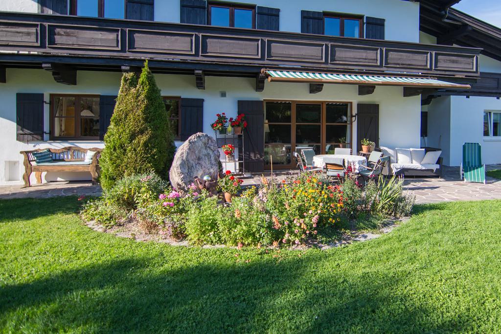 Pension Landhaus Gasteiger Kitzbühel Exterior foto