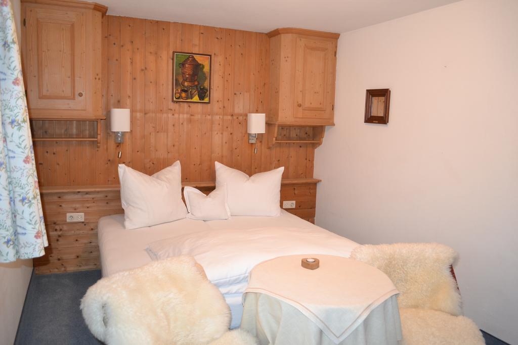 Pension Landhaus Gasteiger Kitzbühel Exterior foto